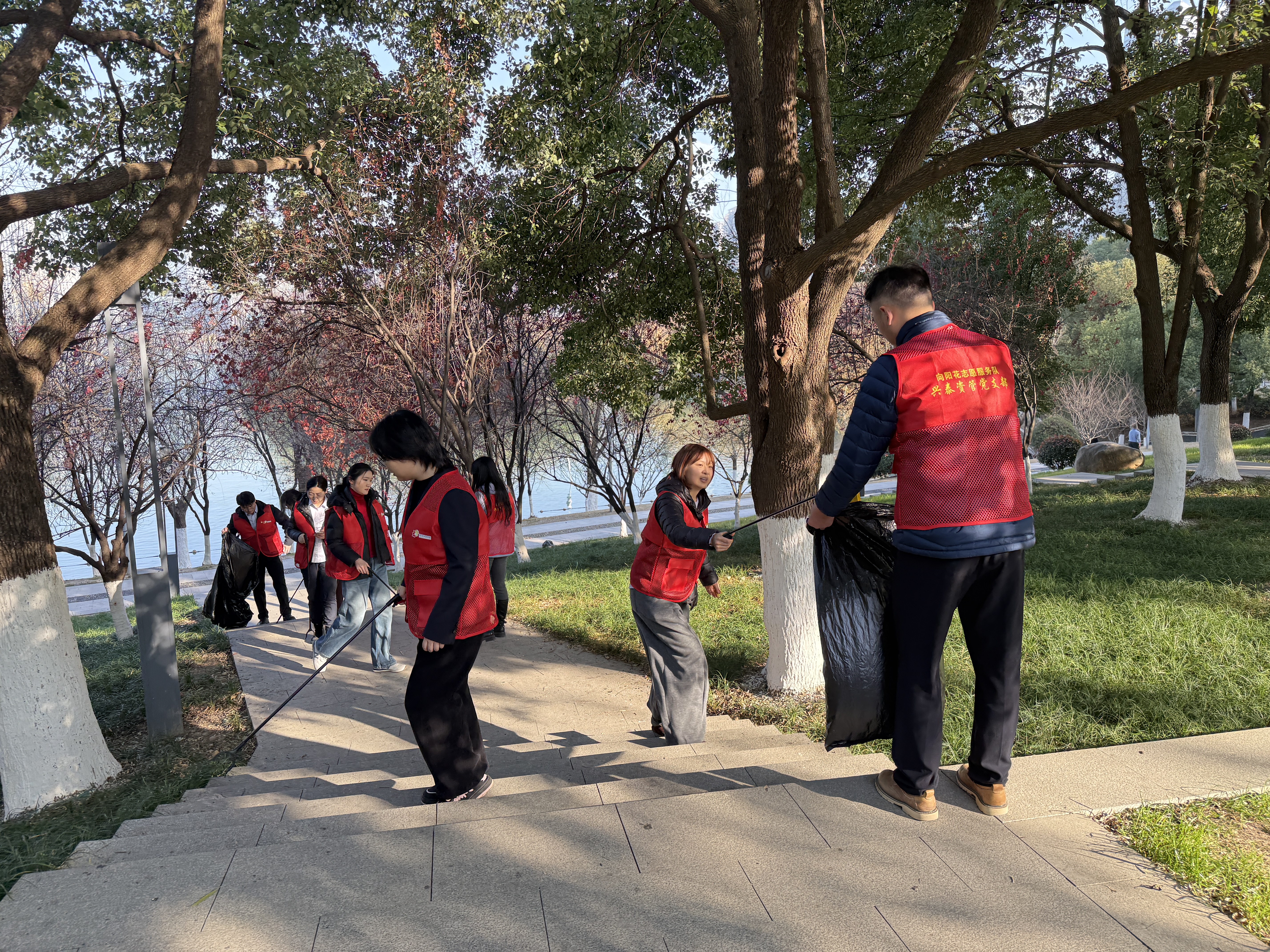 �������(�й���)-�ٷ���վ�ʹܵ�֧����չ��־ͬ־�ϡ���ԸЧ���˶�